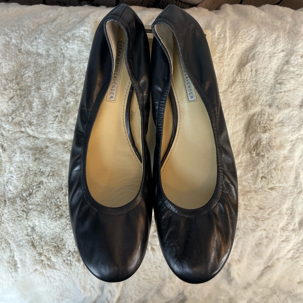 vera wang lavender flats